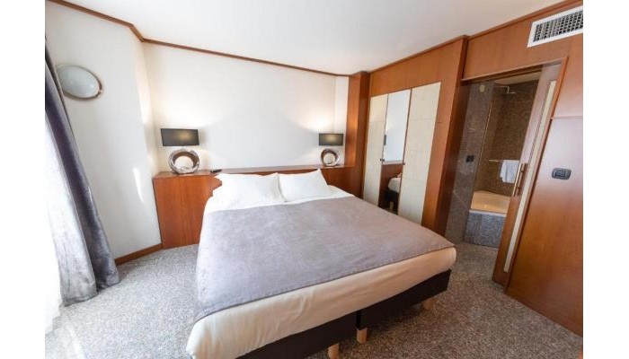 Poza pentru Goldstar Apartments & Suites 9114-1713794007 Goldstar Apartments & Suites poza 2