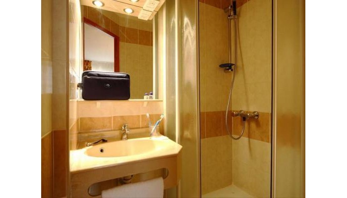 Hotel Kyriad Nice Port poza 9