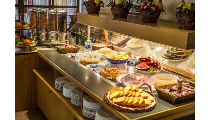 Hotel Kyriad Nice Port poza 4