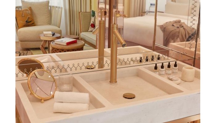 Hotel 9confidentiel poza 20