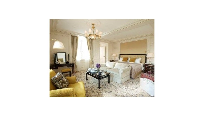 Shangri-la Hotel, Paris poza 1